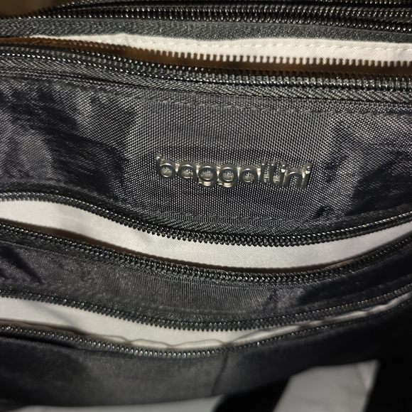 Baggallini Cross Body Purse NWOT - Picture 5 of 6